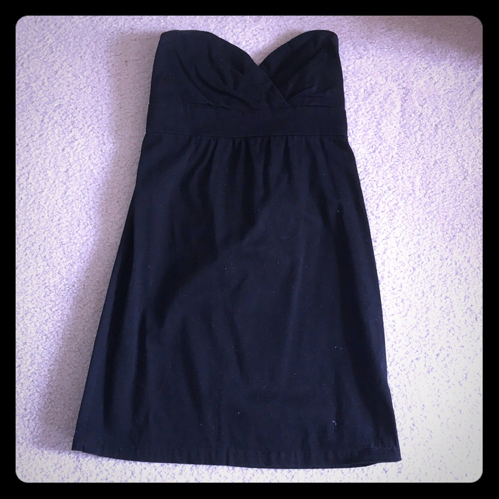 Black strapless dress